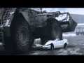 Bagger zerquetscht Auto - Bulldozer crushes car
