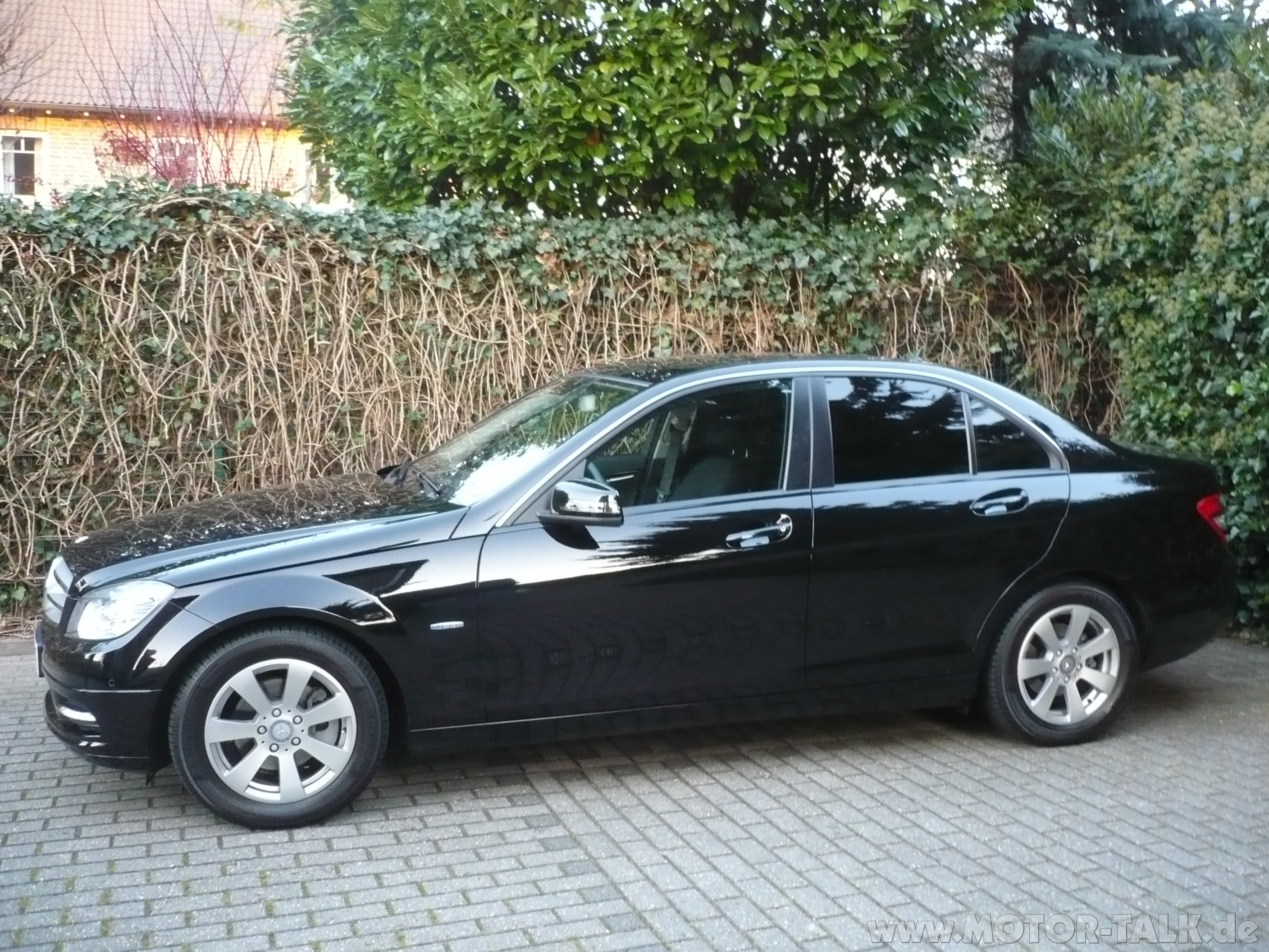Mercedesw204c200cdi25 Schwarze Limousine Schwarze