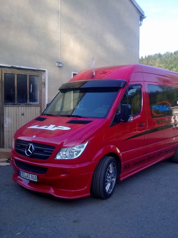 Mercedes-Benz Sprinter 318