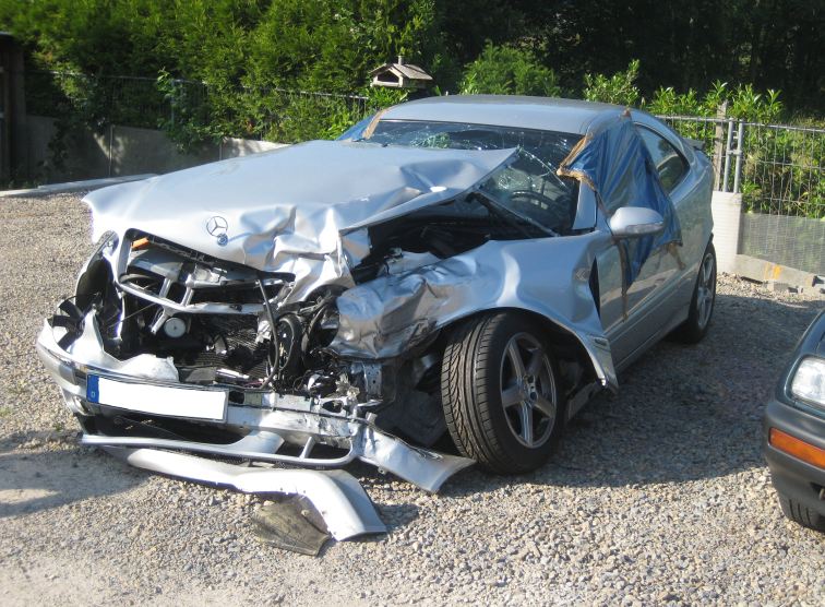 Mercedes unfall auto #5