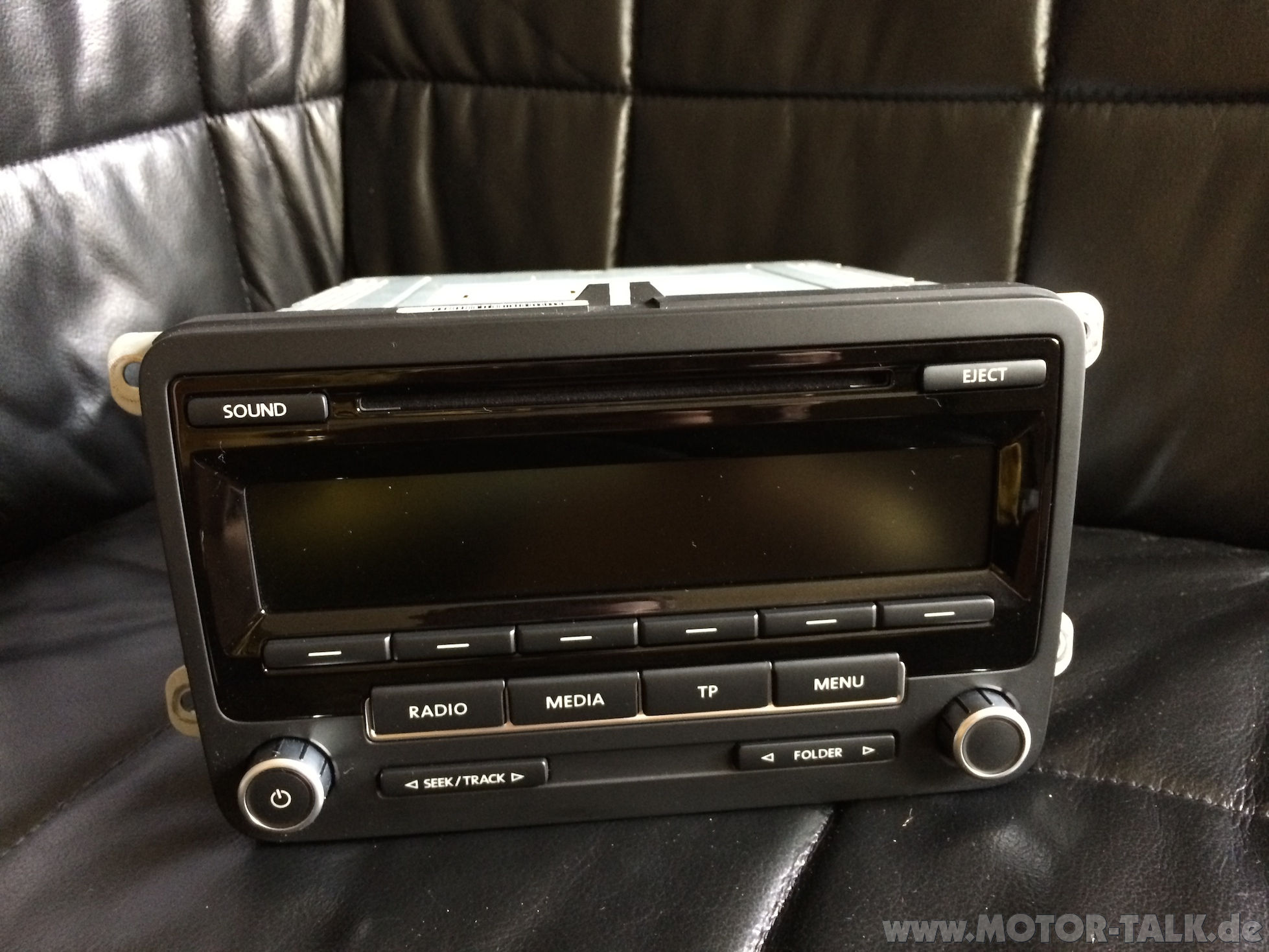 VW RCD310 (DELPHI) aus Golf 6(CD, MP3, PDC, Klima) weißes