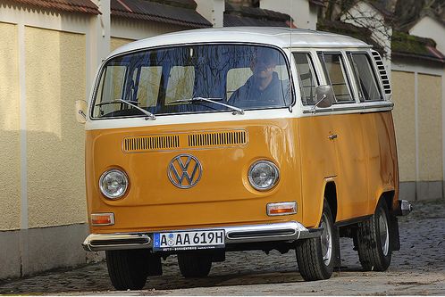 Classic Driving News Der Bulli Bus mit Lustig