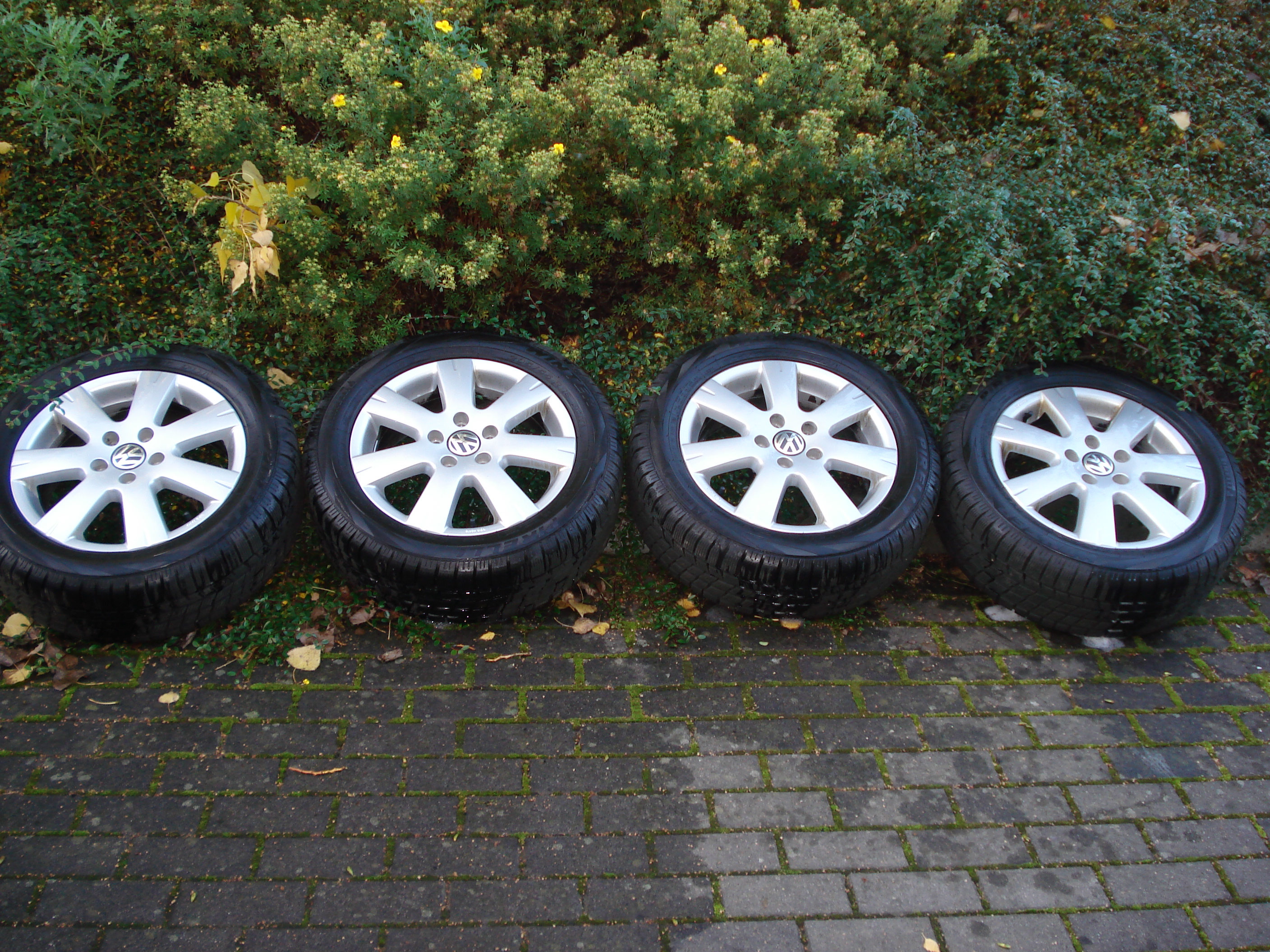 Vw Golf V Vi Alufelgen Vitus Zoll Winterreifen Pirelli Snowsport