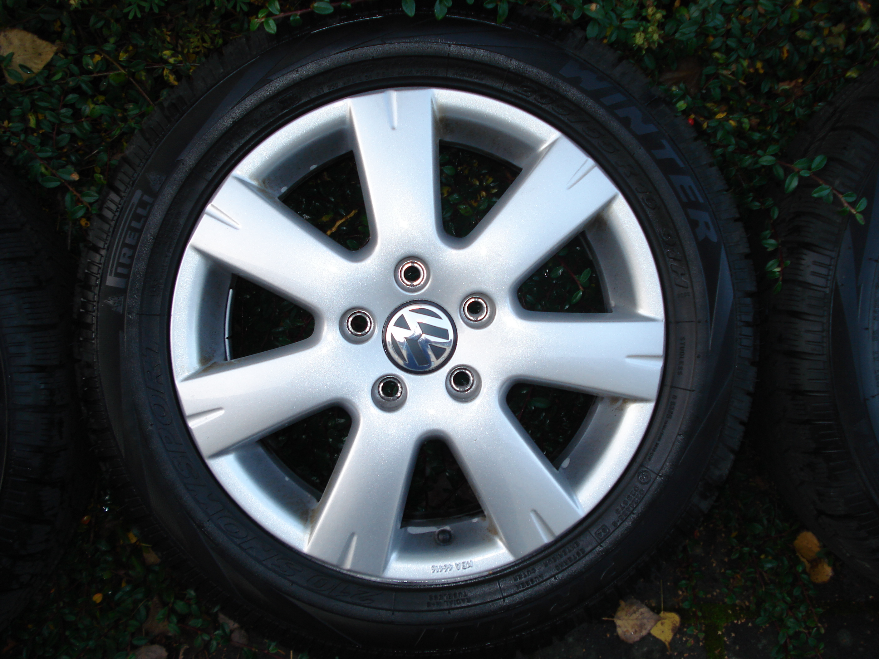 Vw Golf V Vi Alufelgen Vitus Zoll Winterreifen Pirelli Snowsport