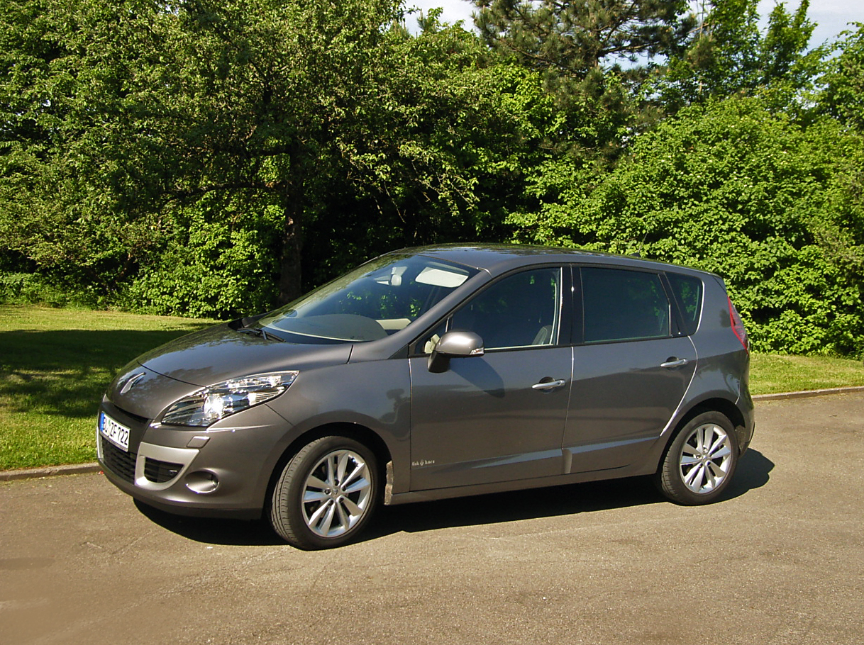 Renault Scenic 2.0 16V 140 CVT Luxe Günstige Leasing-Übernahme ...