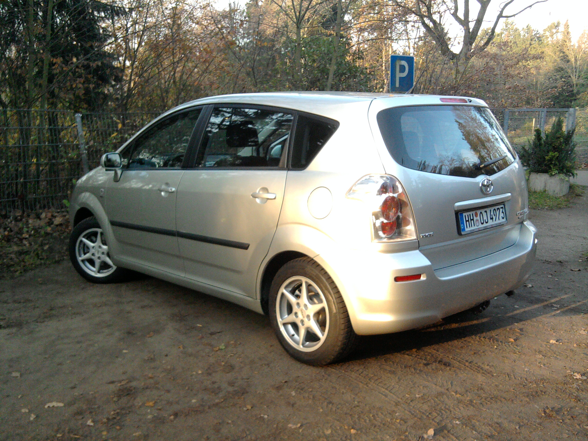 testbericht toyota corolla verso 1 8 #4