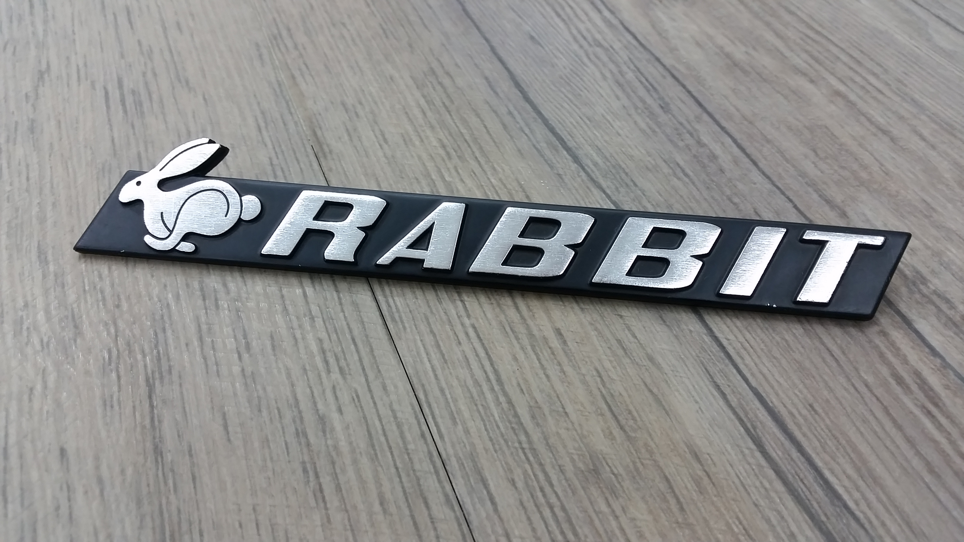 Original Vw Golf 1 Rabbit Schriftzug Emblem Aus Metall Nos Biete