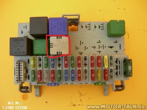 Sicherungskasten : Lichtsummer Corsa B 1.2i BJ 96 ...