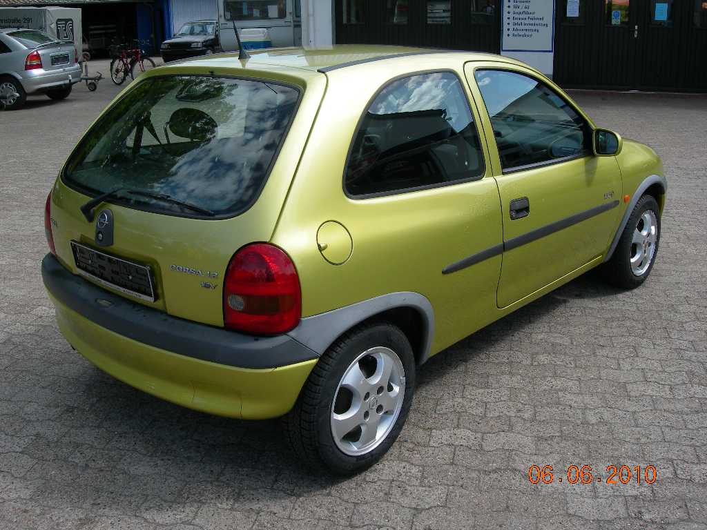 Opel Corsa B 1,4 16V Edition 100 : Biete