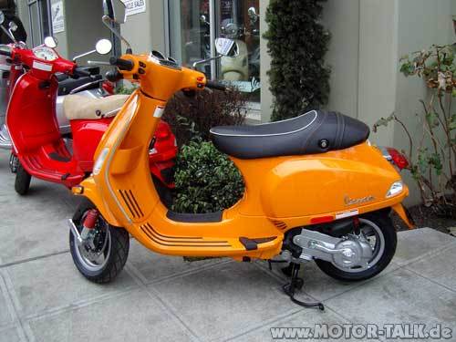 vespa s orange