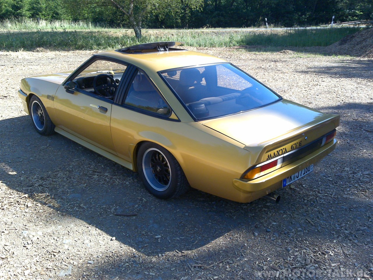 opel manta b