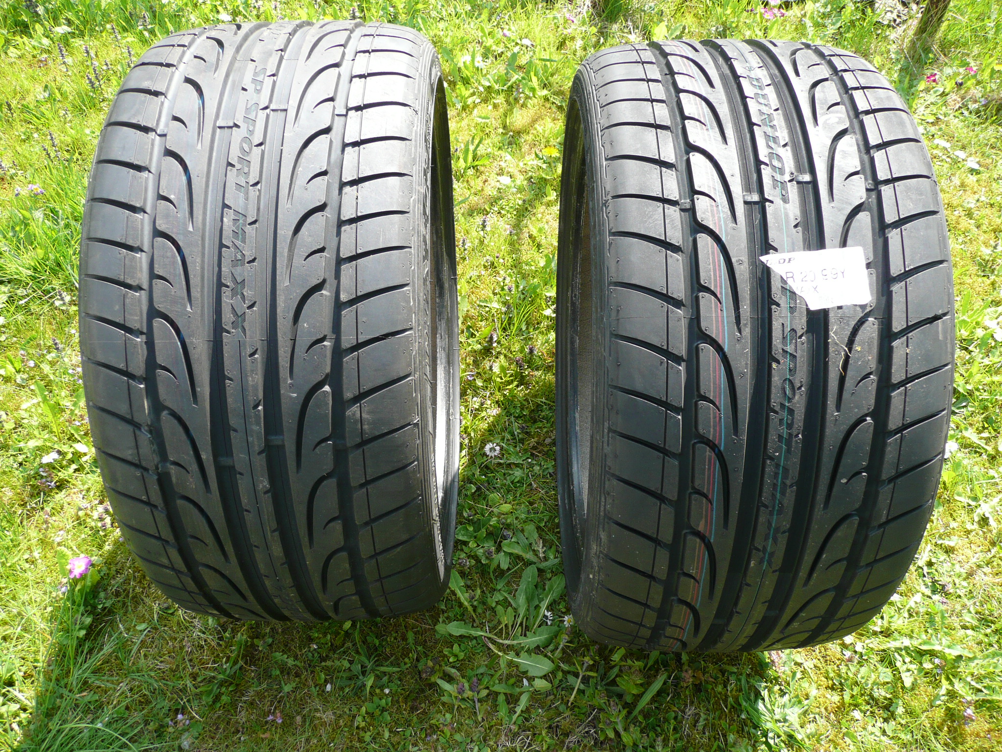 Je Zwei Dunlop Sport Maxx 245 35 ZR20 Und 285 30 ZR20 Im Ebay Biete