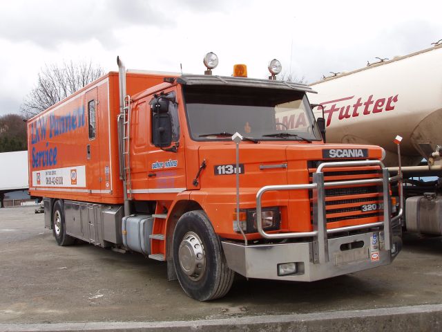 scania orange