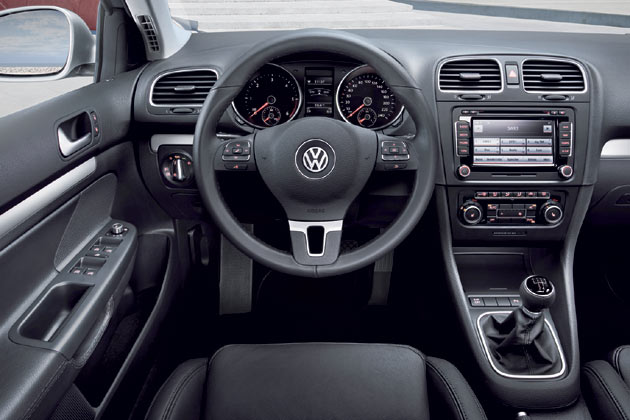 Vw Golf Variant Cockpit Vw Golf Variant Facelift Schon Vor Der Iaa