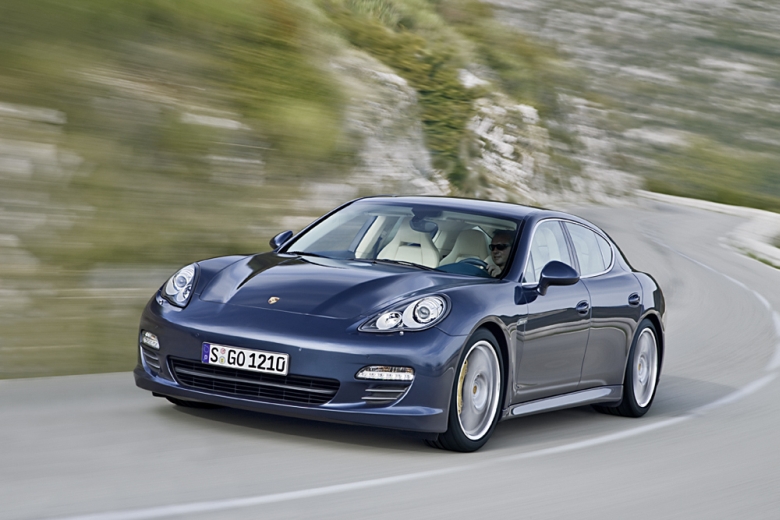 Der neue Porsche Panamera 4S Porsche News Neuer Panamera Weltpremiere in 