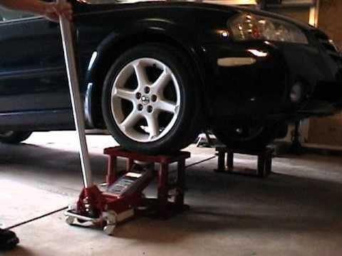 Powerbuilt Triple Lift Floor Jack Video