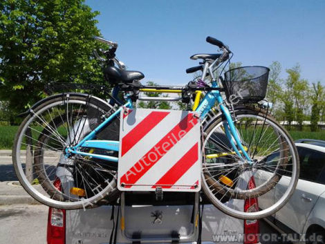 Italienurlaub mit Fahrradhecktr ger Warntafel n tig 