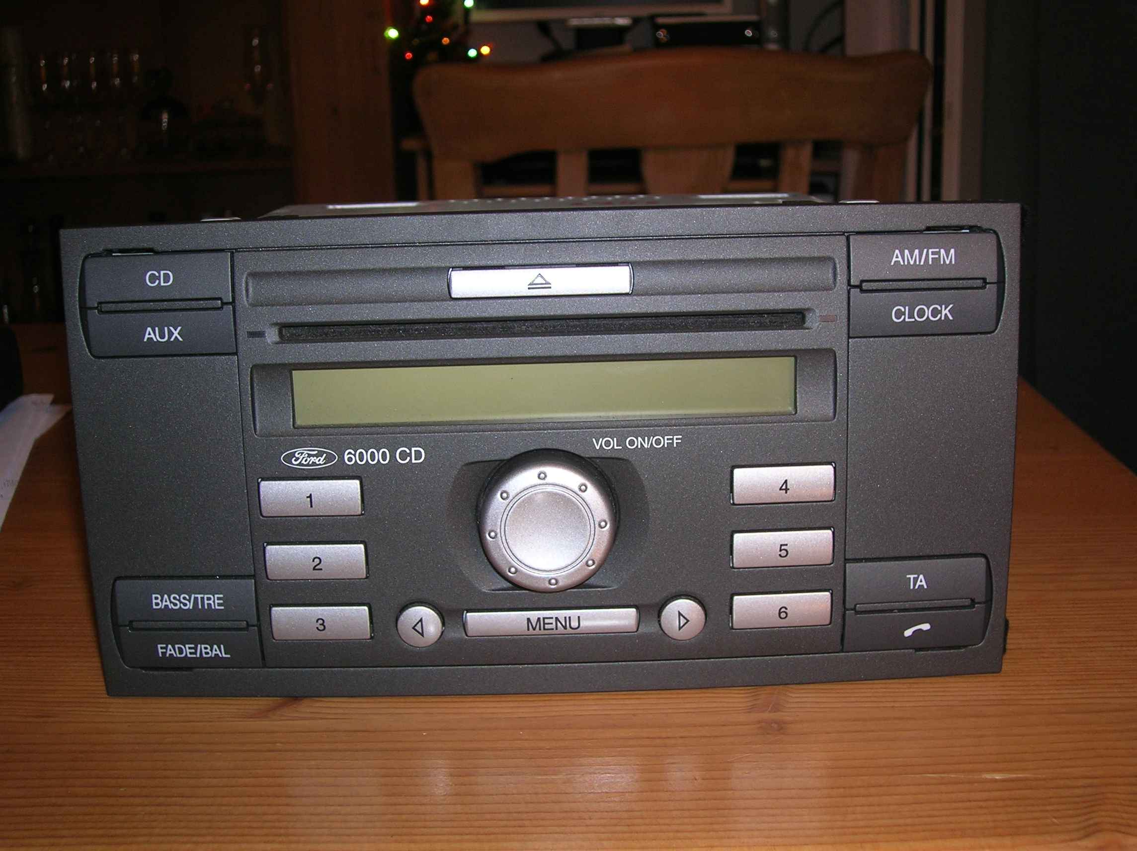 Ford Radio 6000 CD Doppel DIN Biete