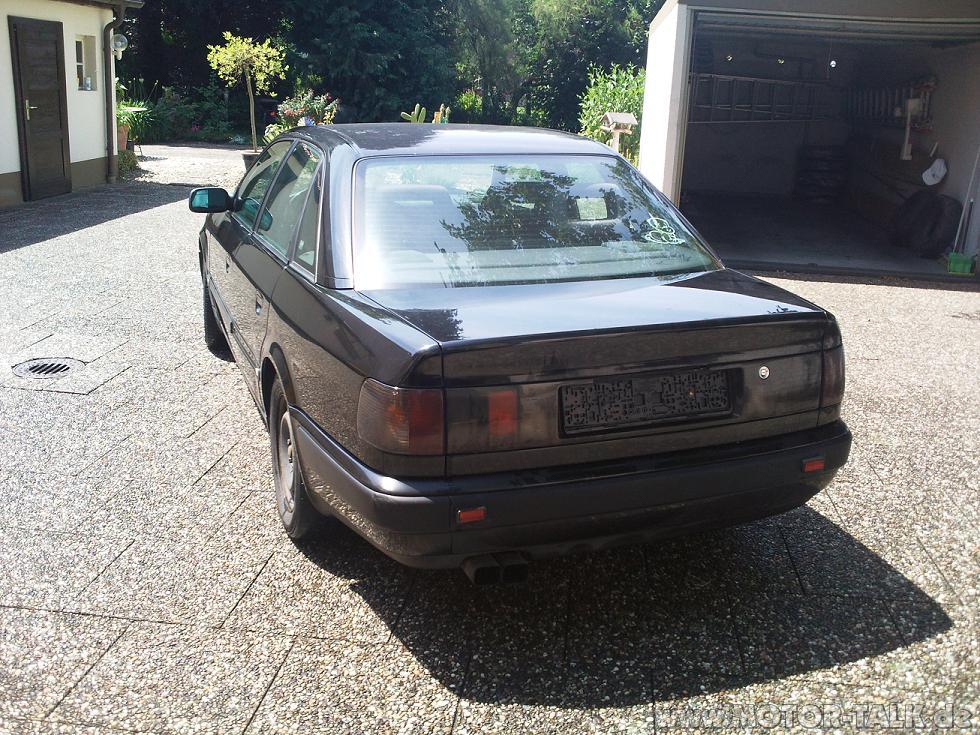 Hella black audi 80