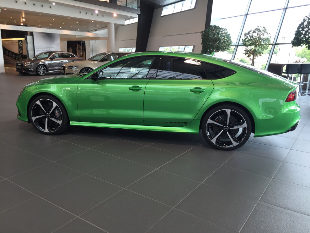 Audi apple green