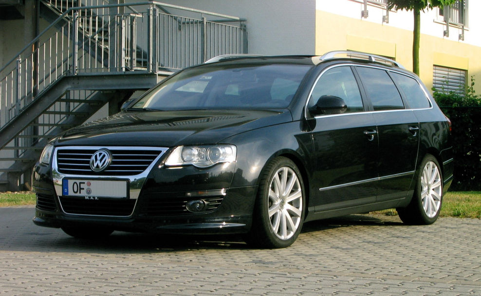 Hella black passat b3