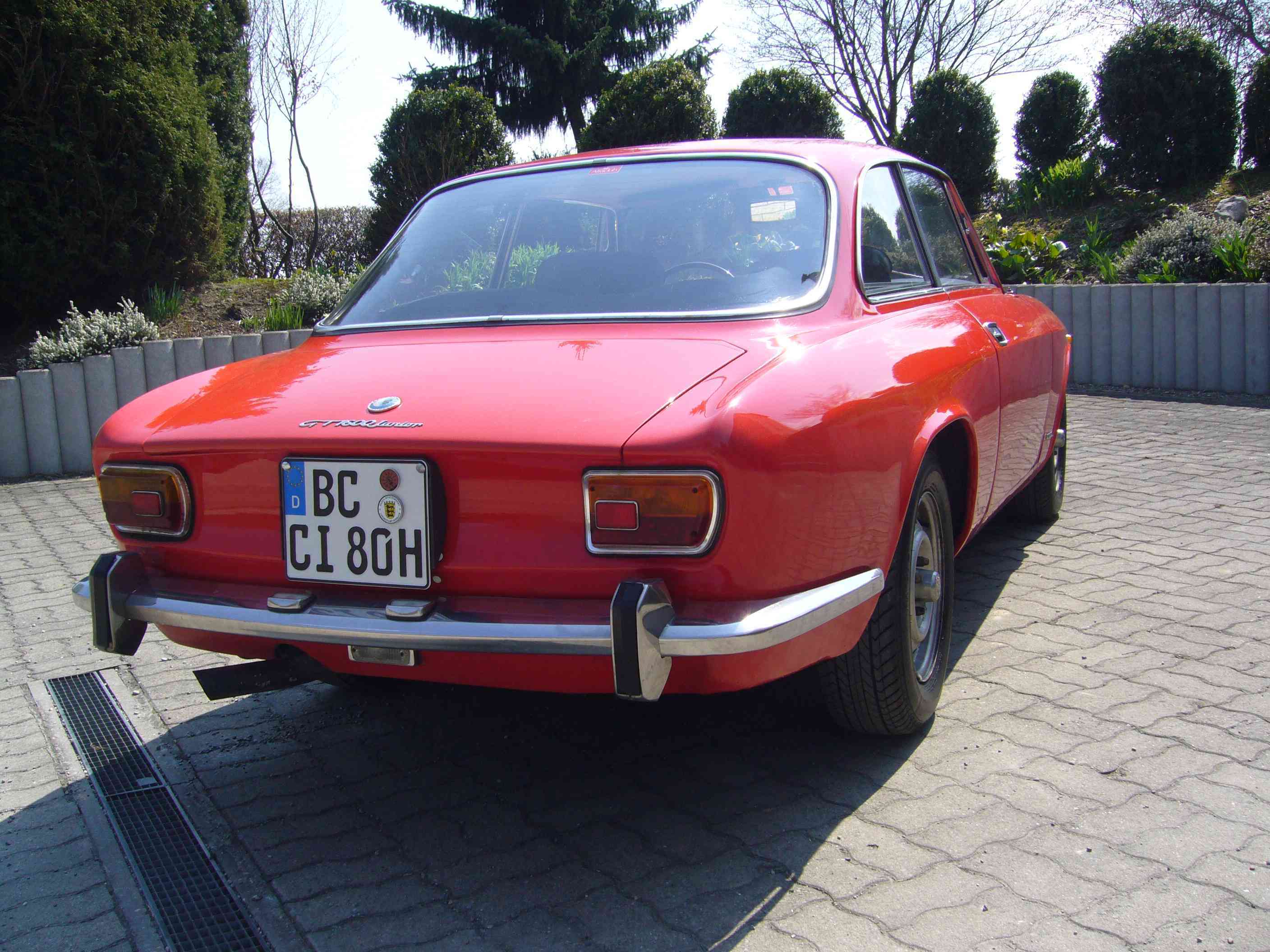 Alfa Romeo GT 1600 Junior "Bertone" : Biete