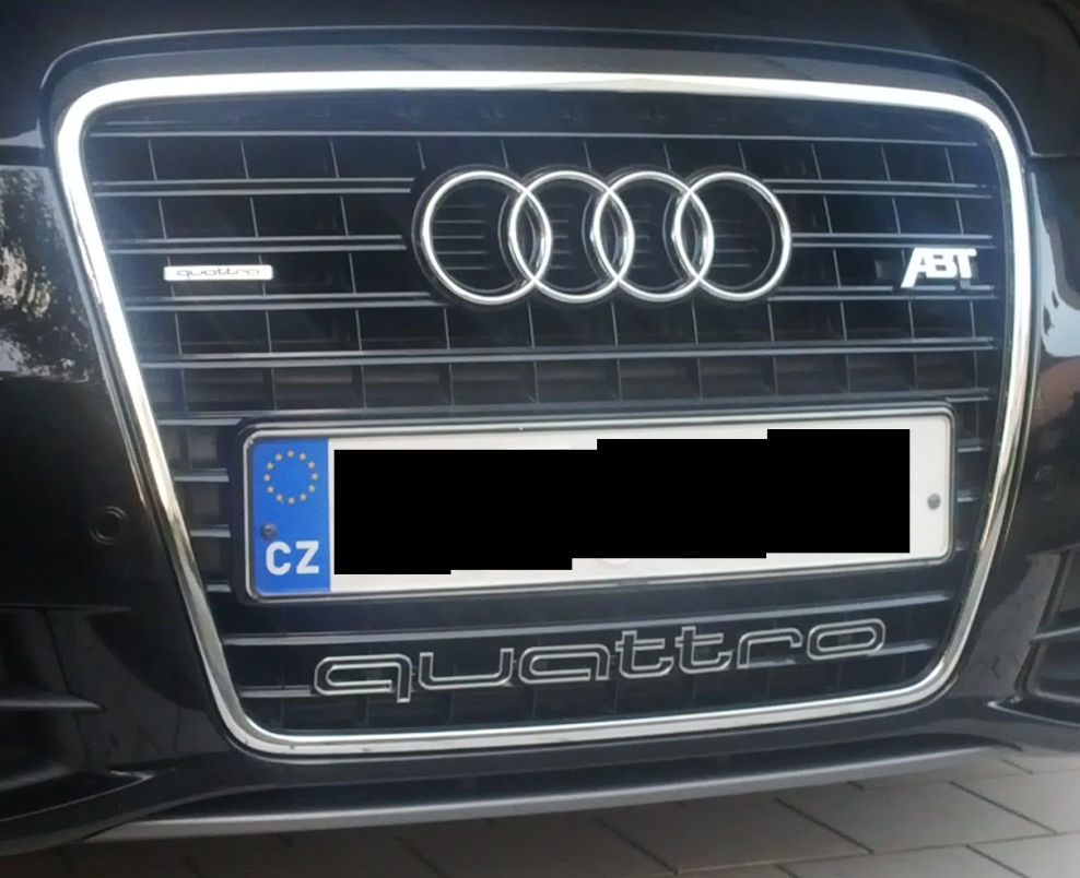 Quattro emblem kühlergrill