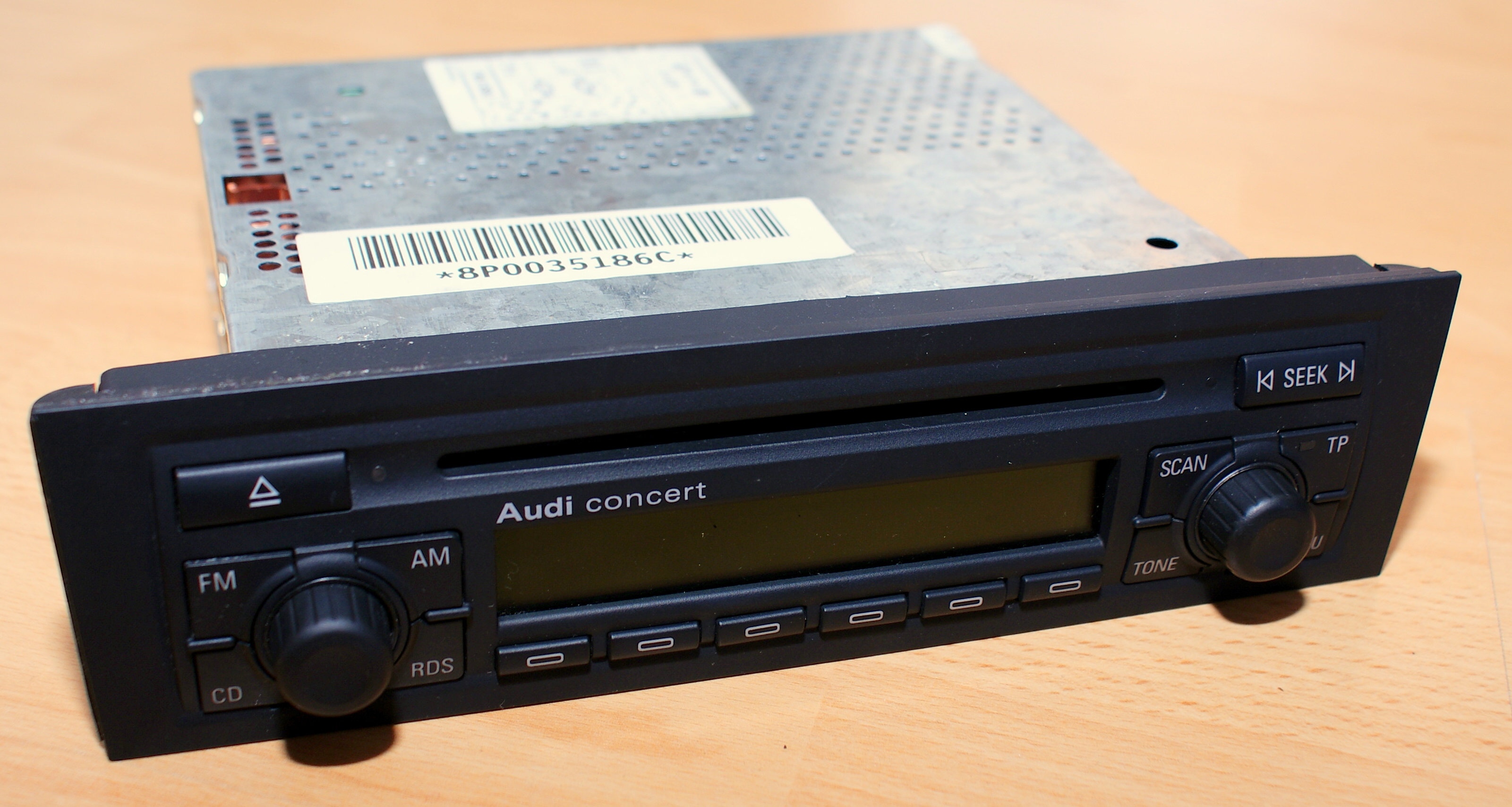 Audi Concert 2 mit CodeKarte Biete Car Audio