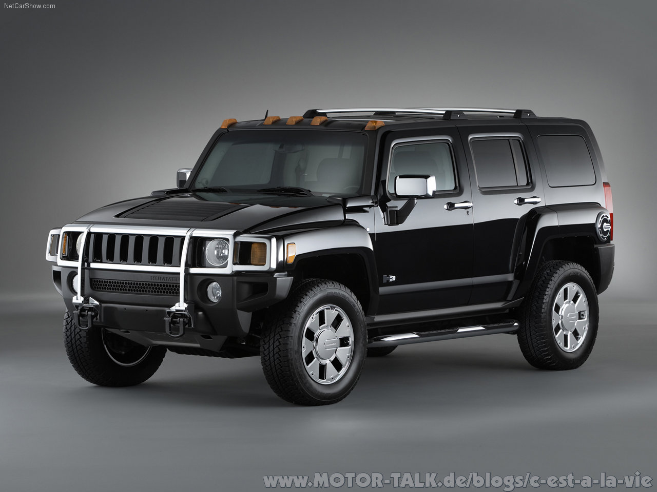 Hummer cargo 200
