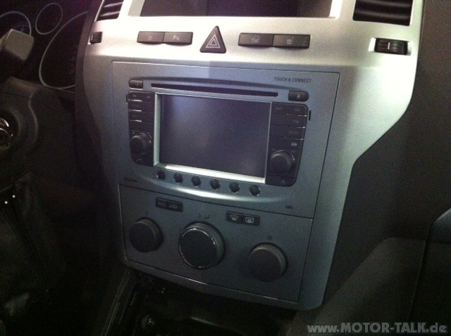 Bild 205611156 Touch & Connect Radio ausbauen Opel