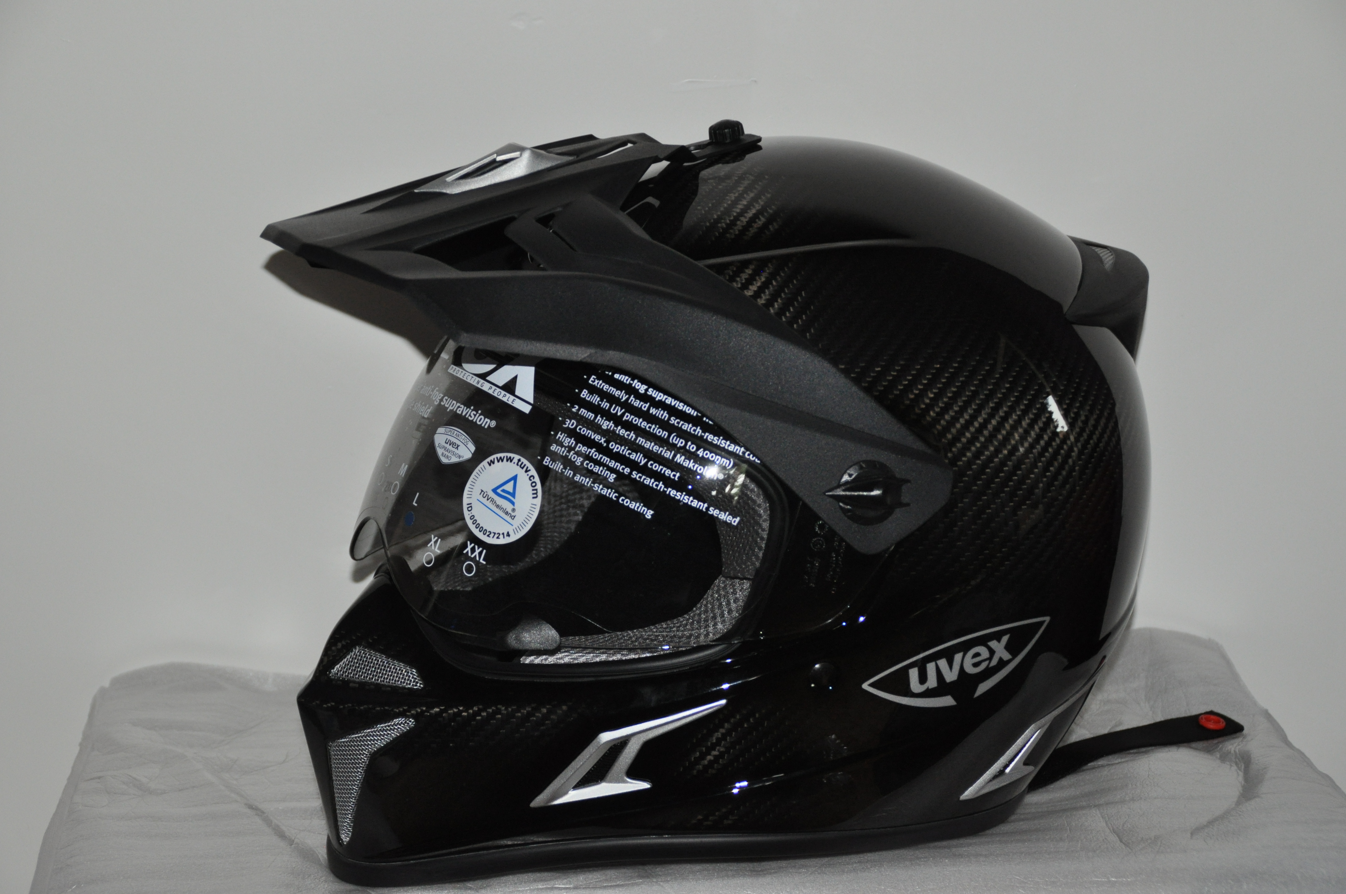 Uvex Enduro Helm - www.inf-inet.com