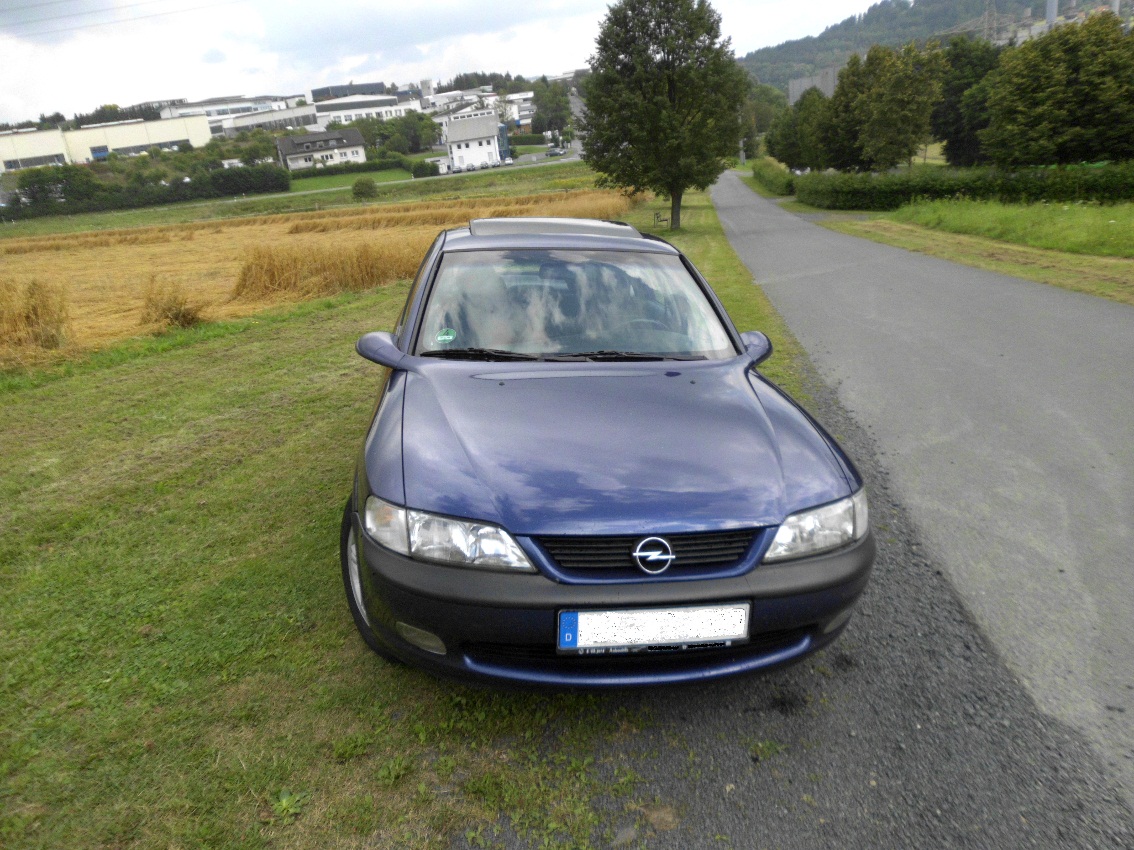 Opel Vectra B 1.6 16V : Biete