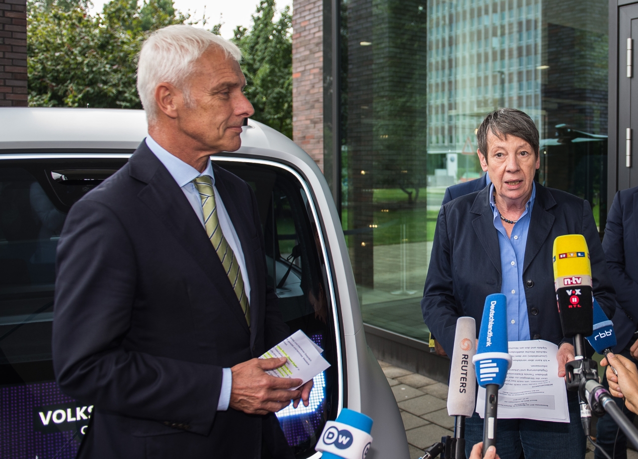 https://data.motor-talk.de/data/galleries/0/148/5511/77019898/92826547-752265705808767690.jpg