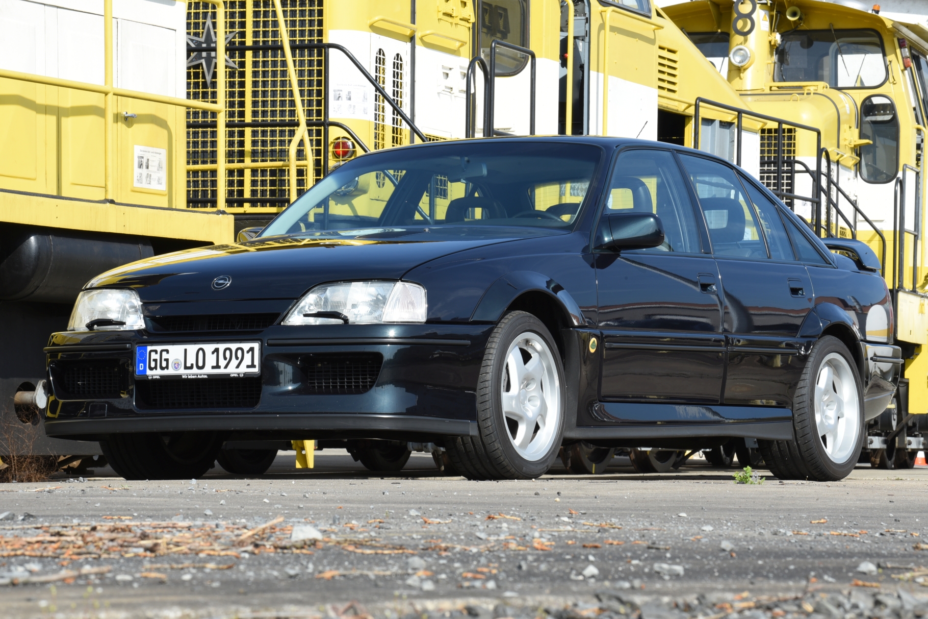 Опель омега лотус. Opel Omega Lotus Evolution. Опель Омега 3000 Лотус. Опель Омега Лотус 1991. Опель Омега Лотус Эсприт.