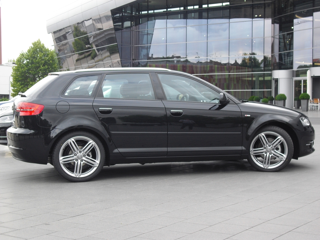 Audia33 Audi A3 Sportback SLine 1.8 TFSI 2010 zu verkaufen Biete 203782640