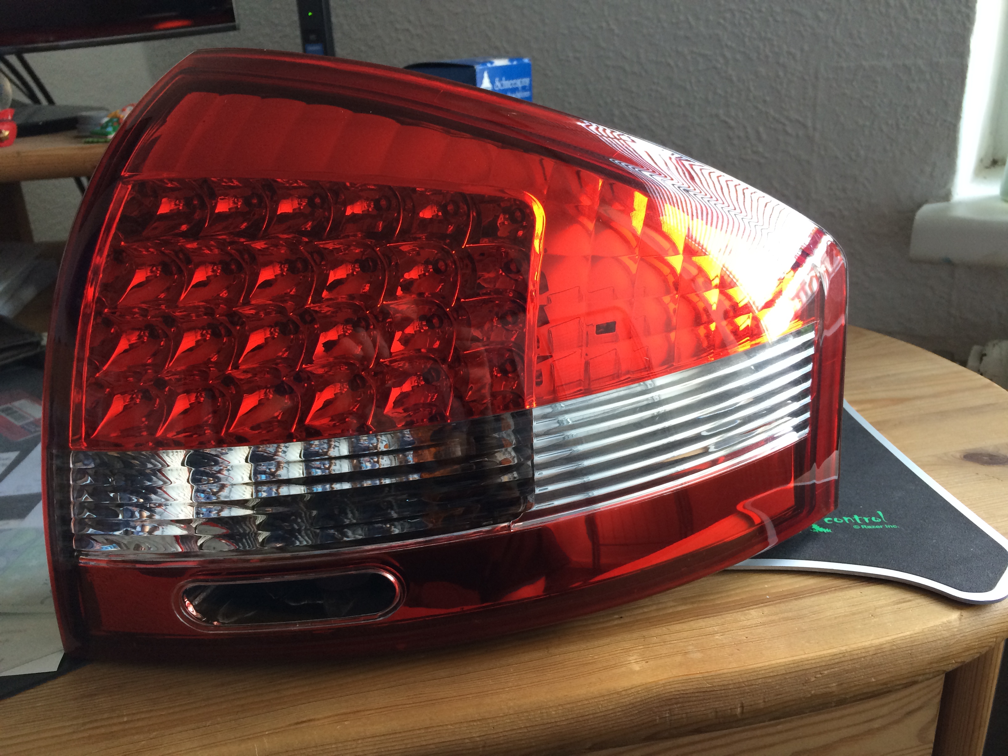 Audi A6 4b Led Rücklicht Biete