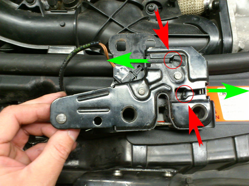Bild-1 : A6 4F Motorhaube öffnen - Seilzug gerissen - DEFEKT : Audi A6 4F : #205076939