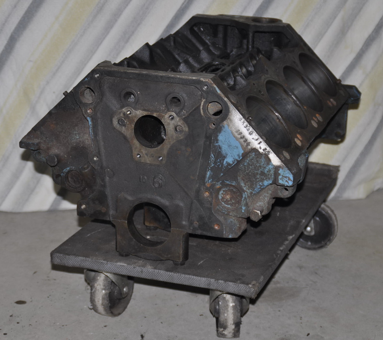 360 CID Chrysler V8 Motorblock Dodge Mopar 5,9 L Block : Biete