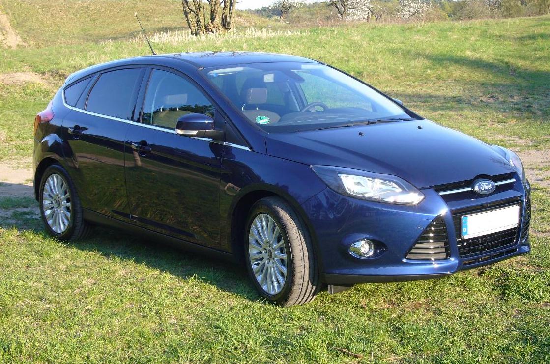 Форд фокус 3 замена. Форд фокус 3 кузов 2012. Ford Focus 2014 Blau. Ford Focus III fd29. Форд фокус 3 12 года.