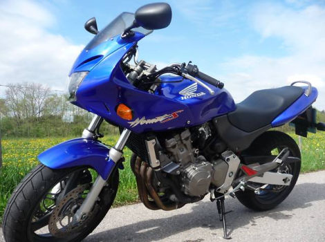 Schnellste 600er Motorrad batterie baut schnell ab 600er pc34 hornet honda motorrad Schnellste 600er Motorrad batterie baut schnell ab 600er pc34 hornet honda motorrad
