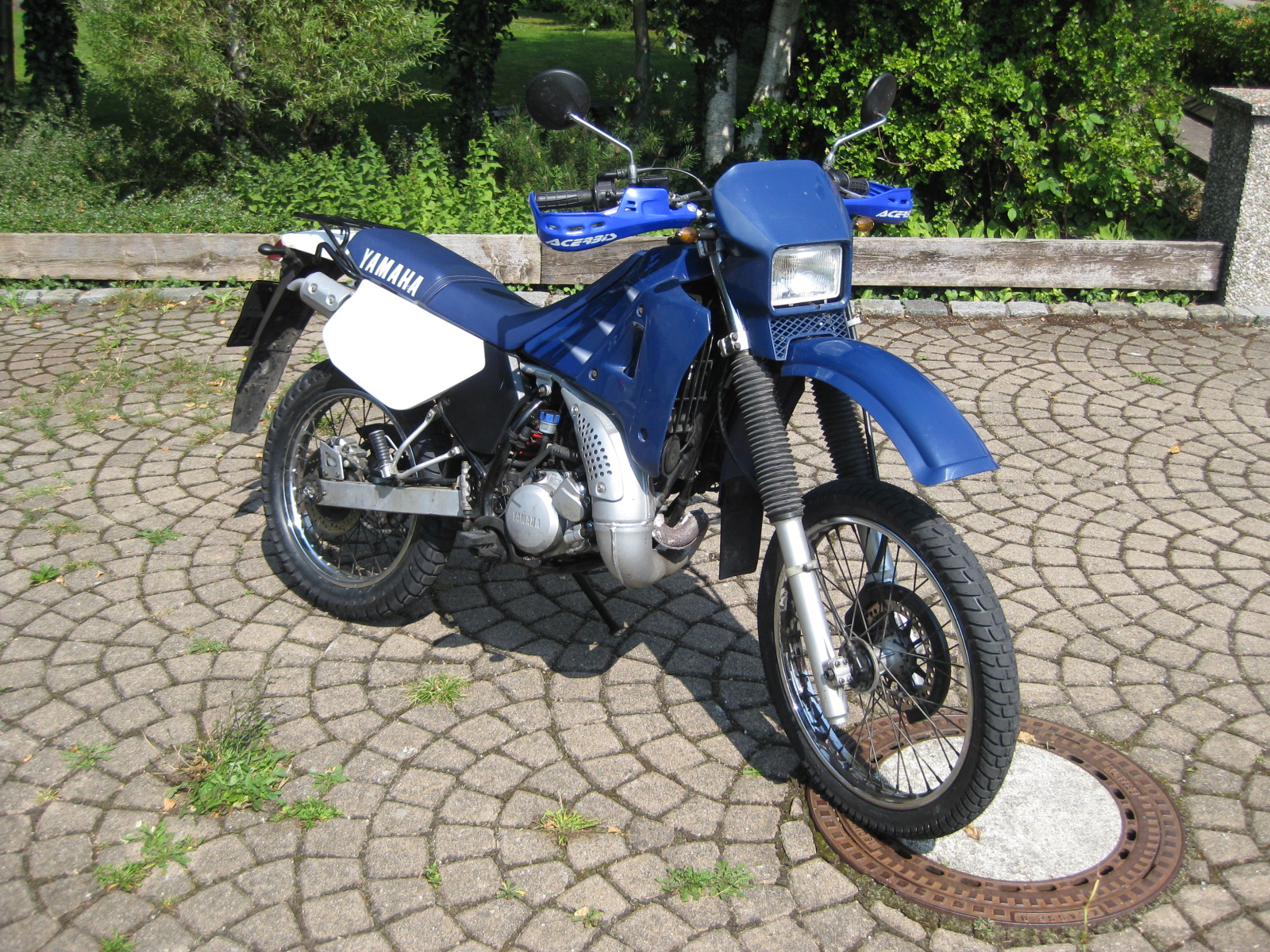 Yamaha DT 125 R 125 cm³ 1998 - Espoo - Moottoripyörä 