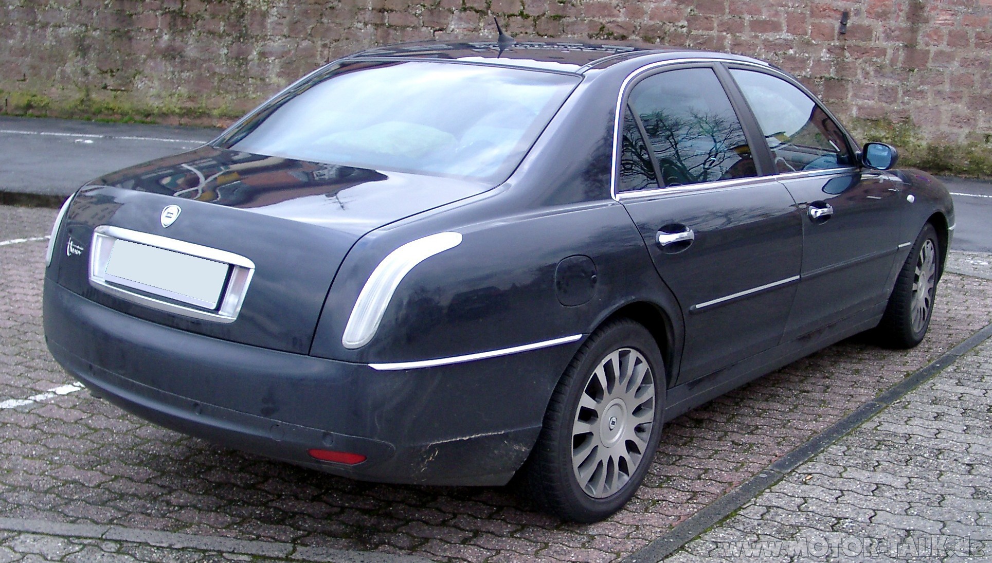 Lancia thesis продам