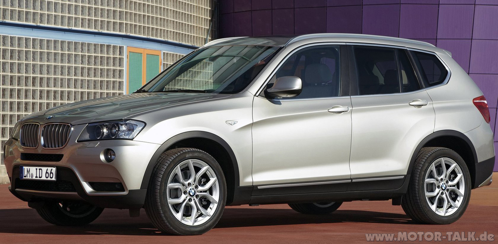 Bmw x3 объем бака