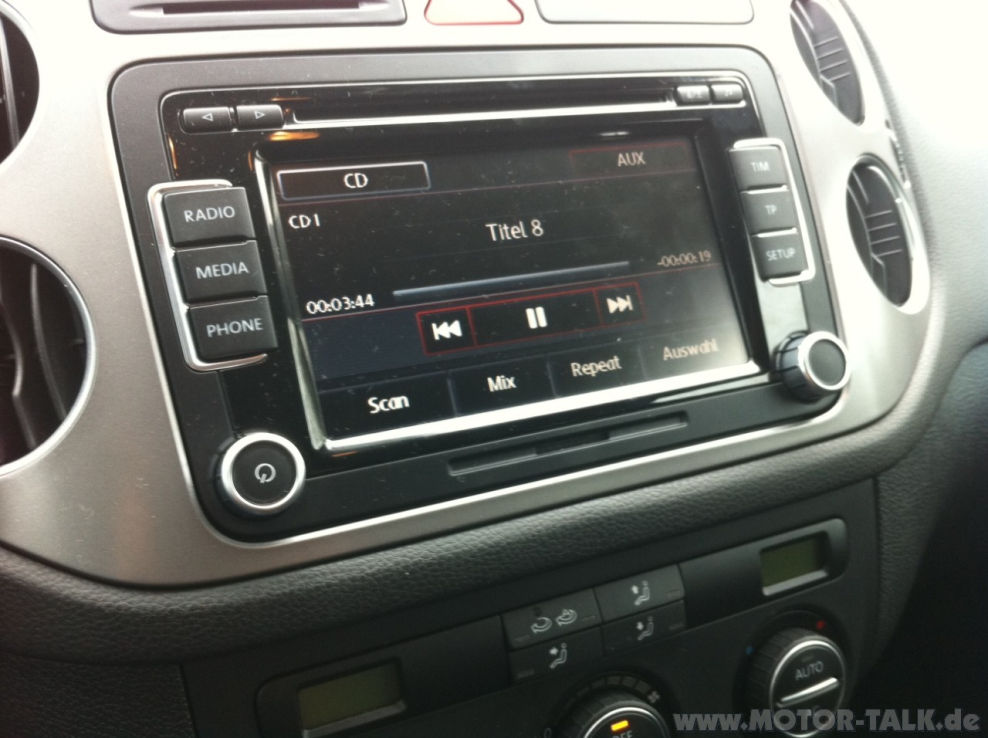 Foto1 Welches Radio habe ich? Und M4A Frage VW Tiguan