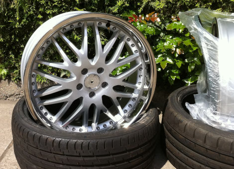 Royal Wheels Royal Wheels