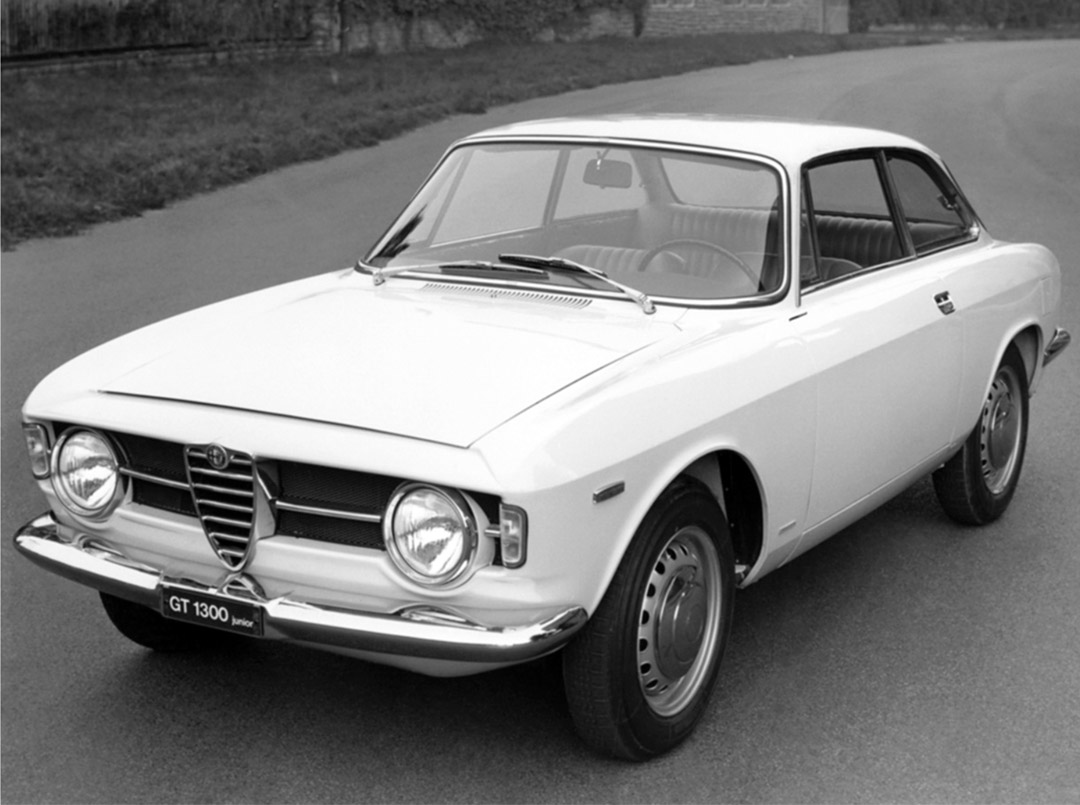 Alfa Romeo GT 1300 Junior Bertone : Bertones Bella Donna : Classic