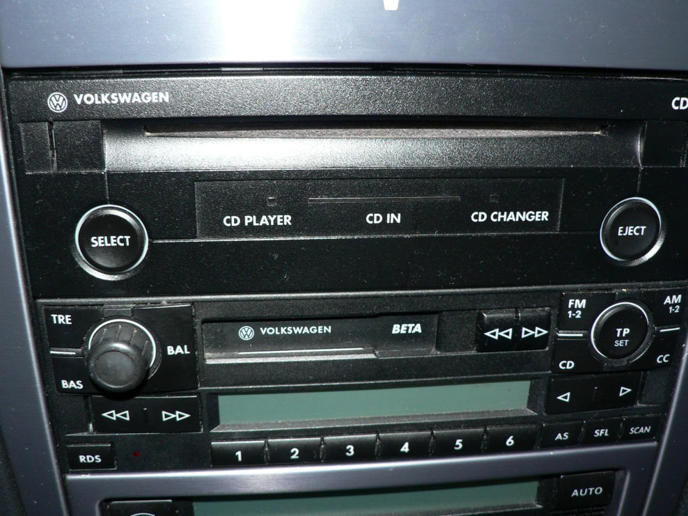 Cdwechslerii USB Anschluß an VW Radio VW Golf 4