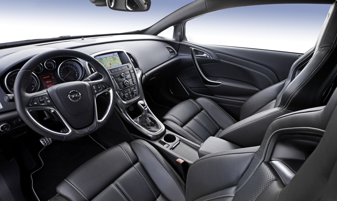 Neuer „Blitz“ von Opel: Astra OPC erhältlich | Opel Astra J Neuer „Blitz“ von Opel: Astra OPC erhältlich | Opel Astra J