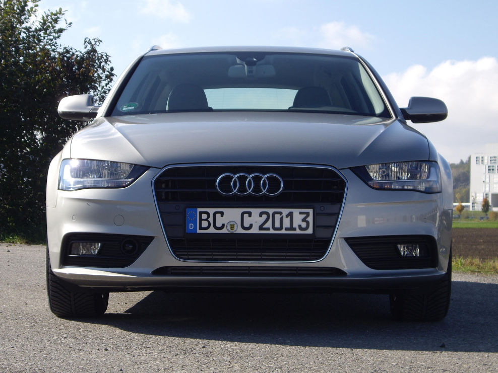 A4 Avant B8 Cuvéesilber Front : Audi A4 Avant 1.8 TFSI Multitronic ...