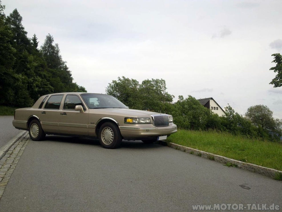 Lincoln town car ii